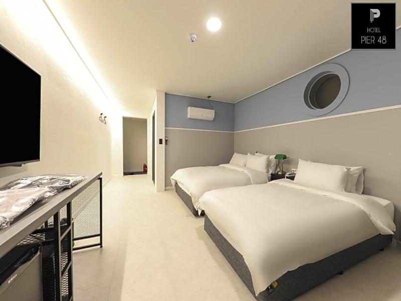 Hotel Pier 48 image