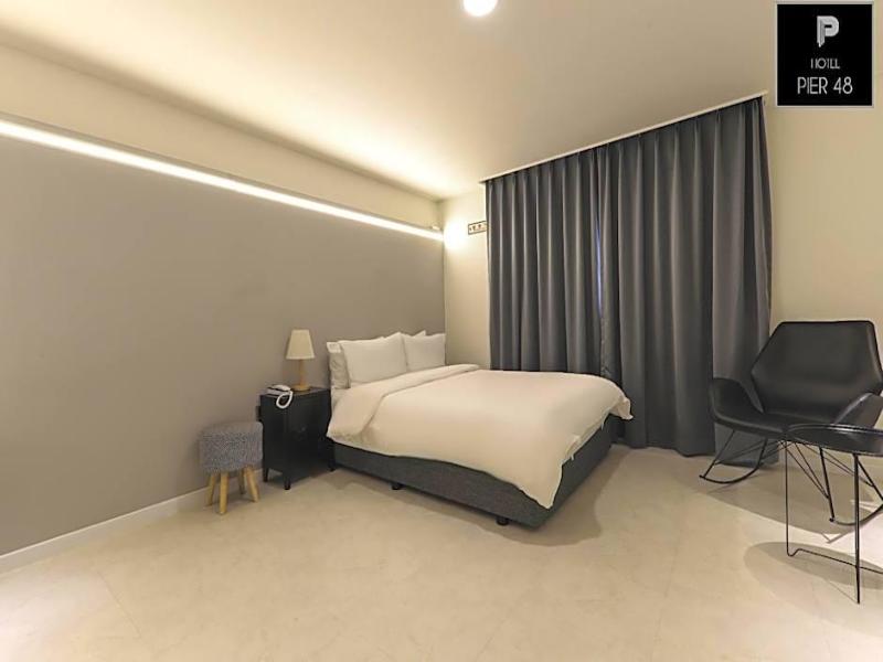 Hotel Pier 48 image
