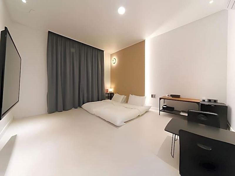Hotel Pier 48 image