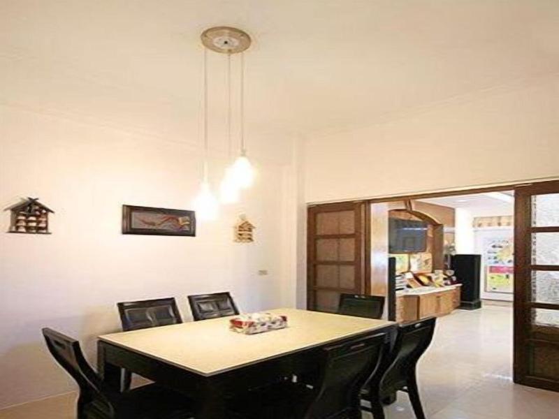 Tomato Coffee Bnb image