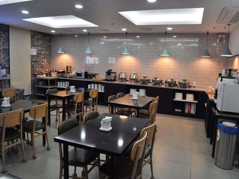 Venture Hotel image