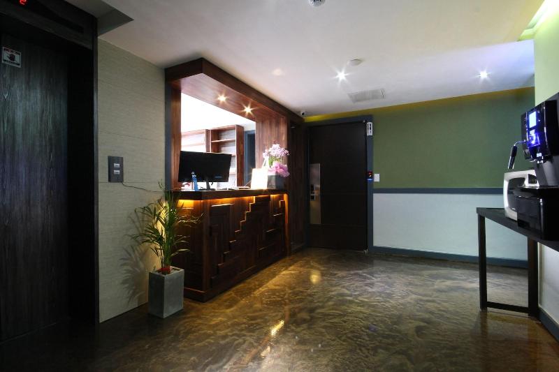 Hotel Luna image