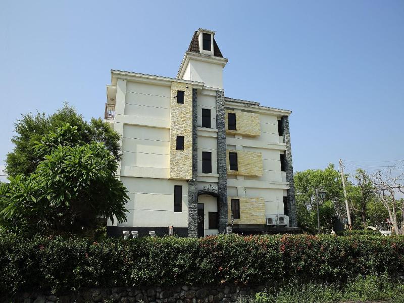 Sofia Villa image