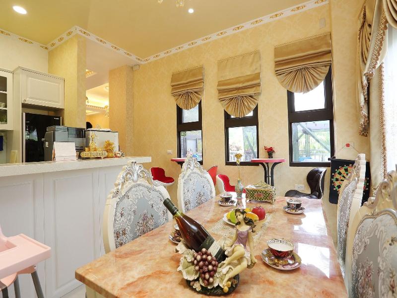 Sofia Villa image