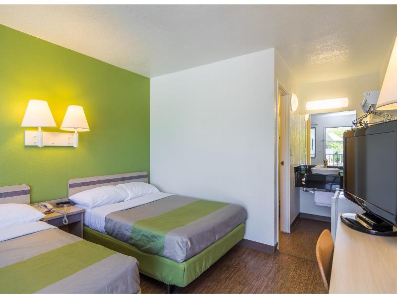 Motel 6 Bellmead, TX - Waco image