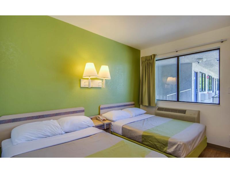 Motel 6 Bellmead, TX - Waco image