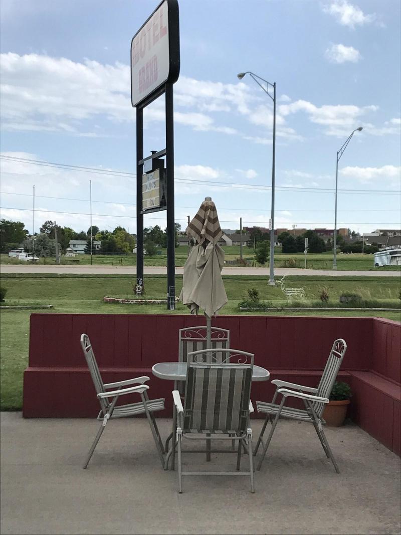 Motel Grand image