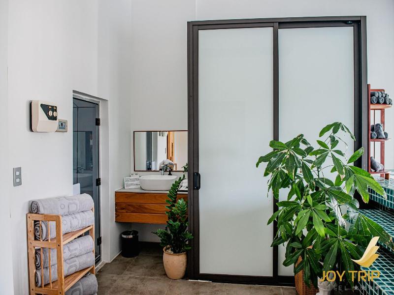 Joy Trip Hotel image