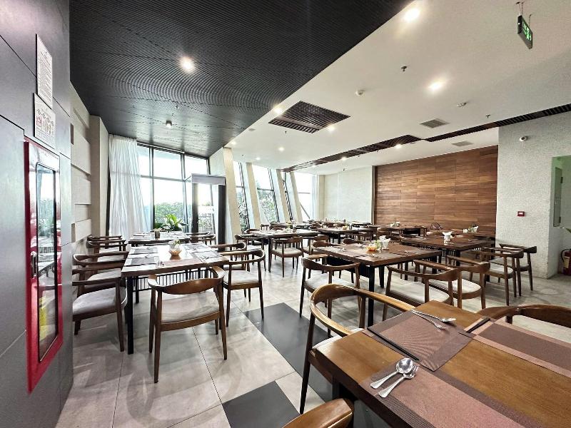 Joy Trip Hotel image