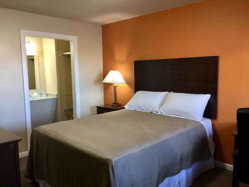 Downtown Motel image