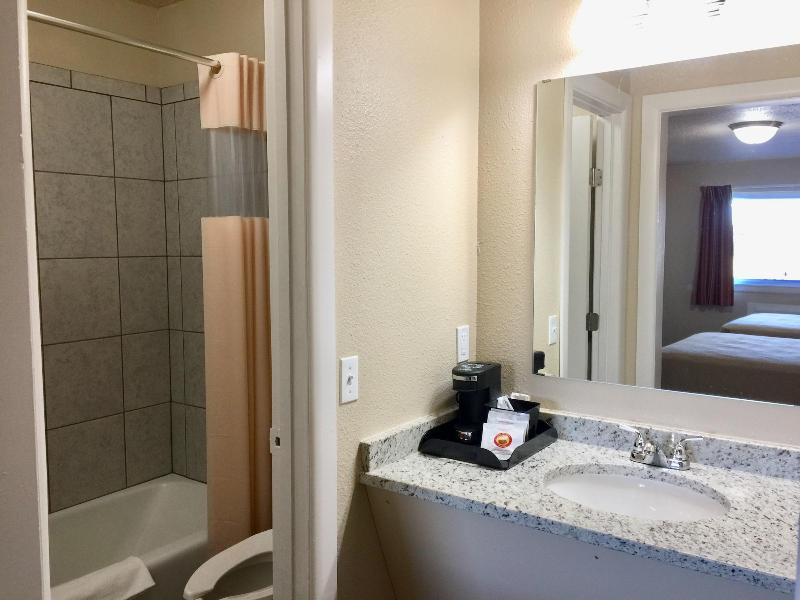 Downtown Motel image