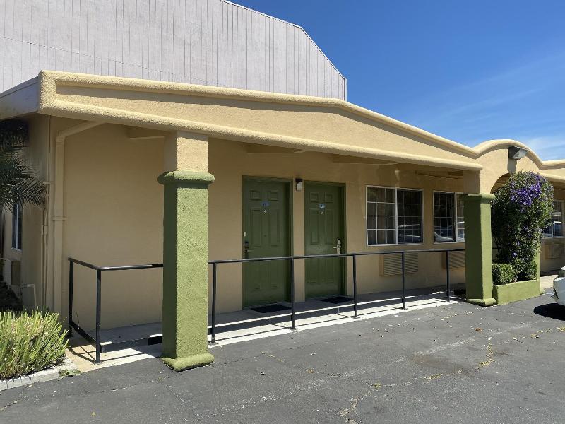 Holiday Motel image