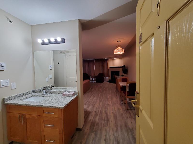 Western Budget Motel 1 image