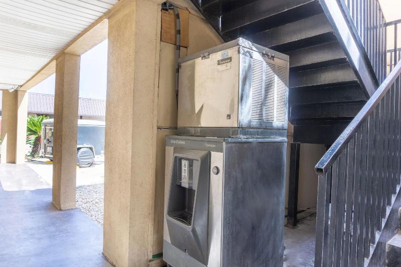 OYO Inn & Suites image