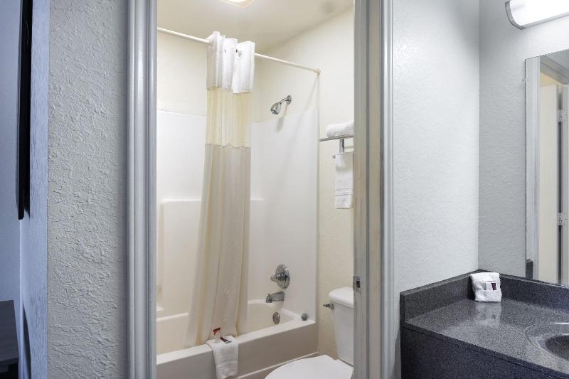 OYO Inn & Suites image