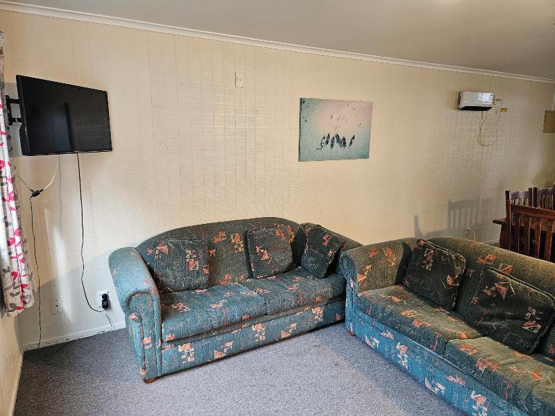 Bulls Motel & Holiday Park image