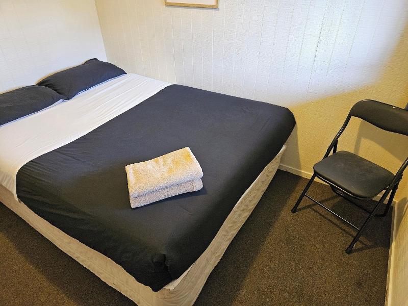 Bulls Motel & Holiday Park image