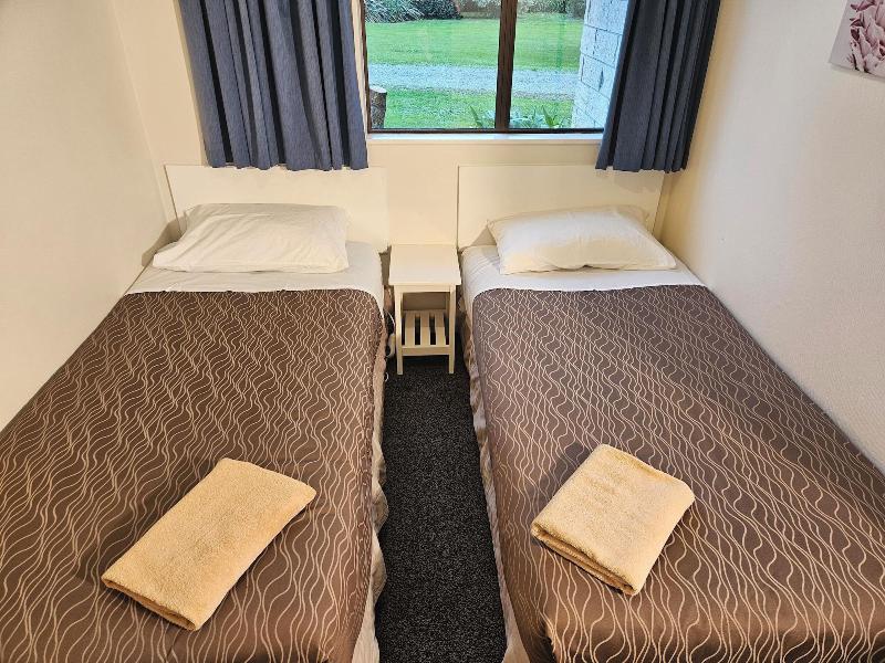 Bulls Motel & Holiday Park image
