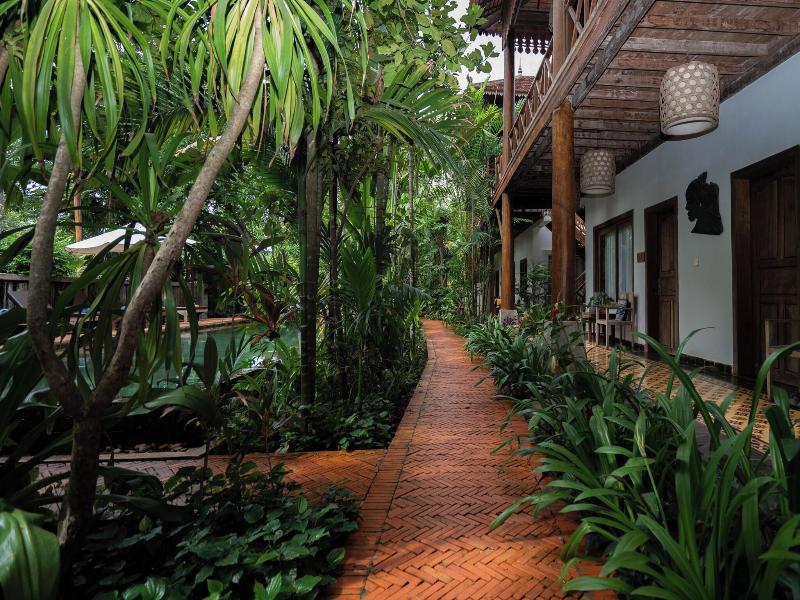 Isann Lodge image