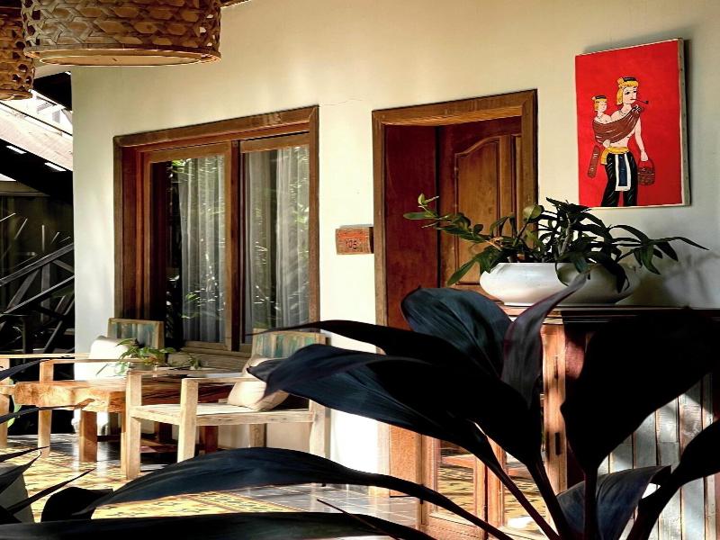 Isann Lodge image