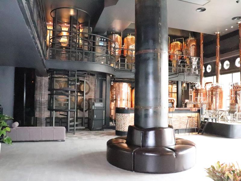 HH Hotel & Sky Bar image