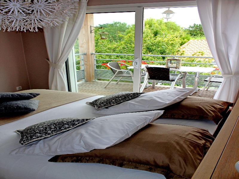 Chambre d'hôtes Le Clos des Romarins image