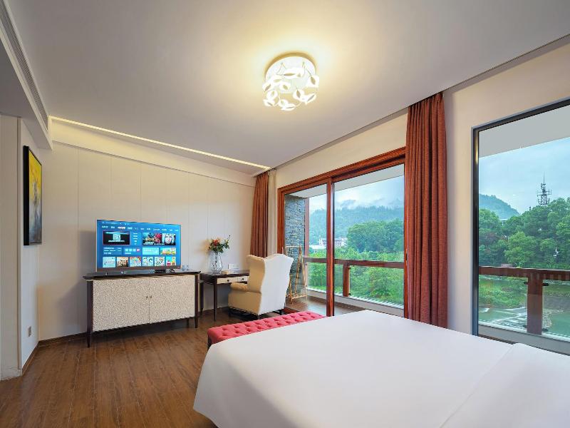 Z-up Boutique Hotel image