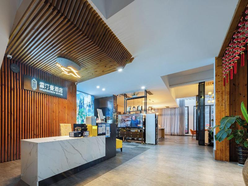 Z-up Boutique Hotel image