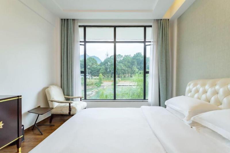 DOUBLE DELUXE RIVER VIEW