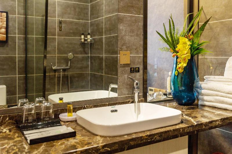 Z-up Boutique Hotel image