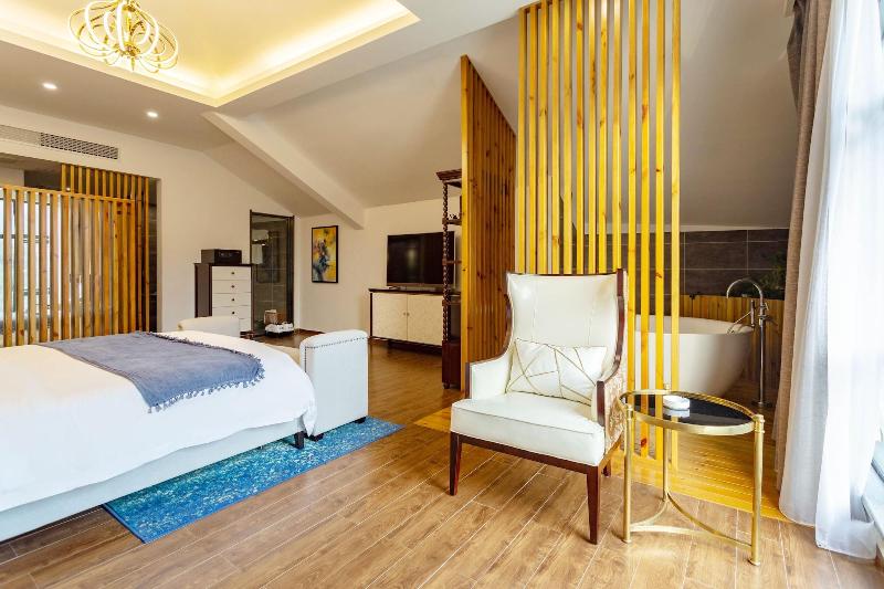 Z-up Boutique Hotel image