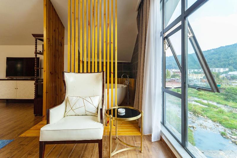 Z-up Boutique Hotel image