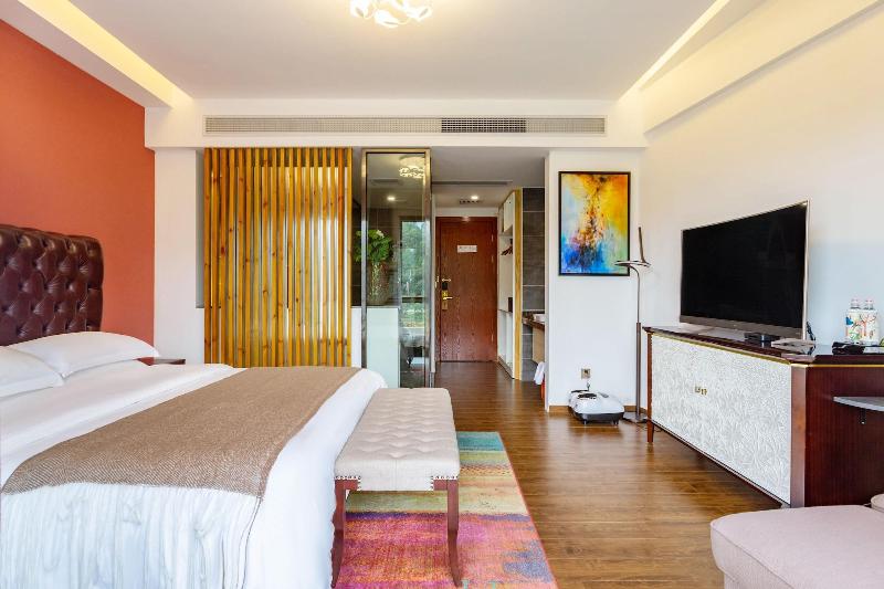 Z-up Boutique Hotel image