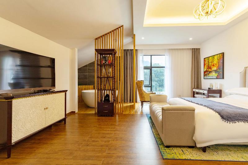 Z-up Boutique Hotel image