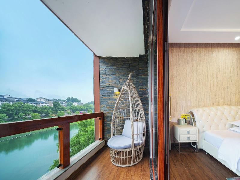 Z-up Boutique Hotel image
