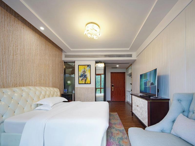 Z-up Boutique Hotel image