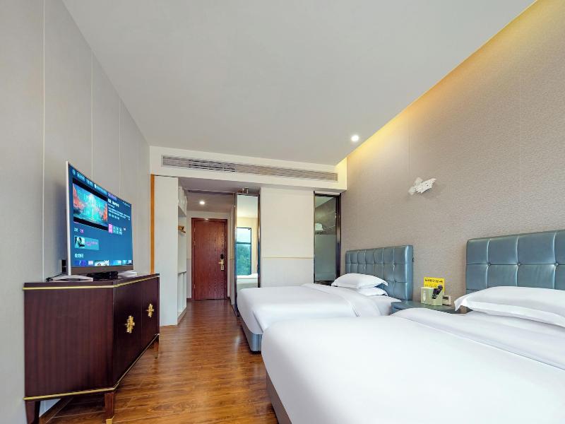 Z-up Boutique Hotel image