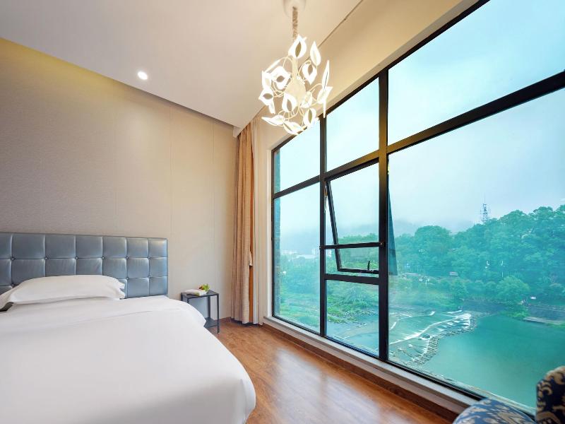 Z-up Boutique Hotel image