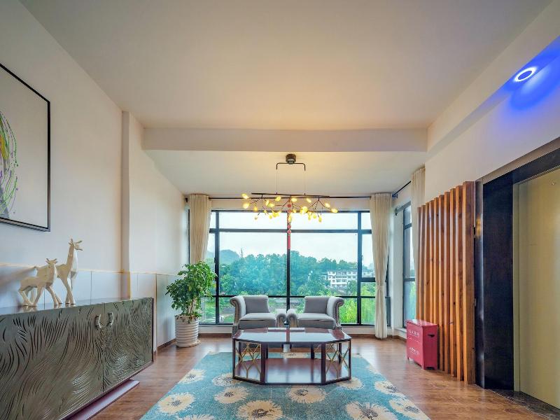 Z-up Boutique Hotel image