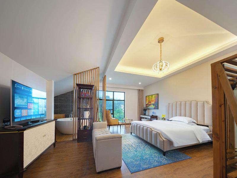 Z-up Boutique Hotel image