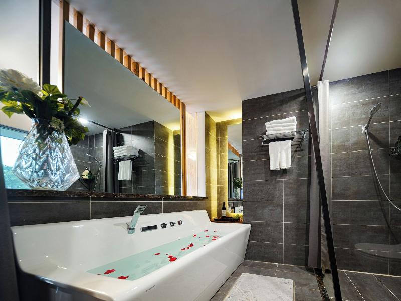 Z-up Boutique Hotel image