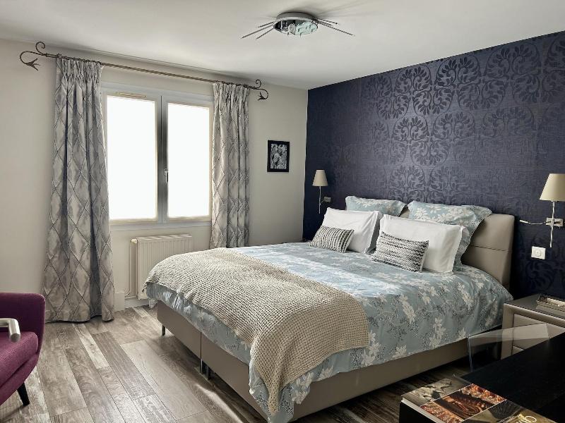 Les Suites Champenoises image