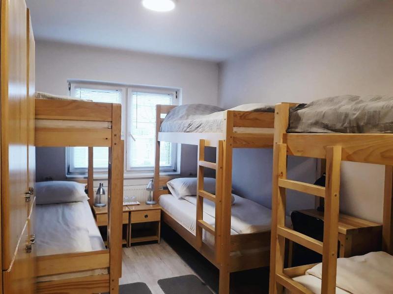 Bloom Inn image