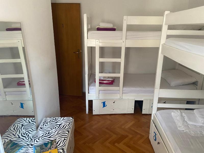 Hostel Omiš image