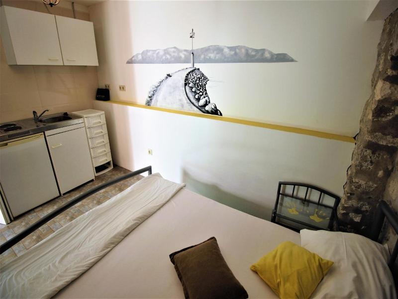 Hostel Omiš image