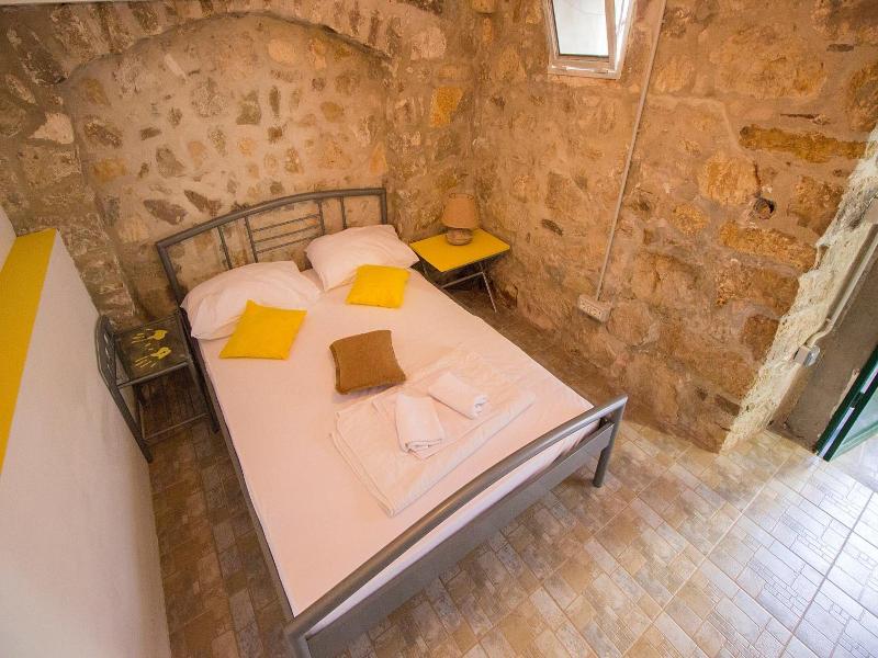 Hostel Omiš image