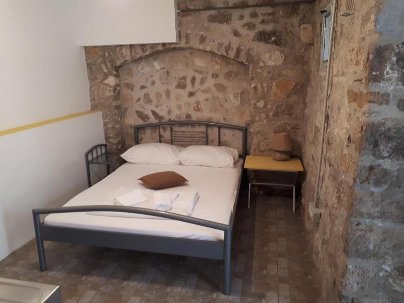 Hostel Omiš image