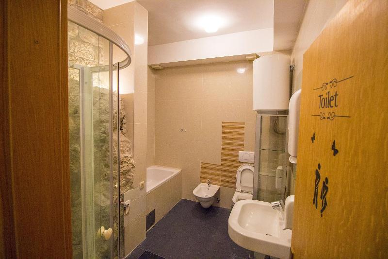 Hostel Omiš image