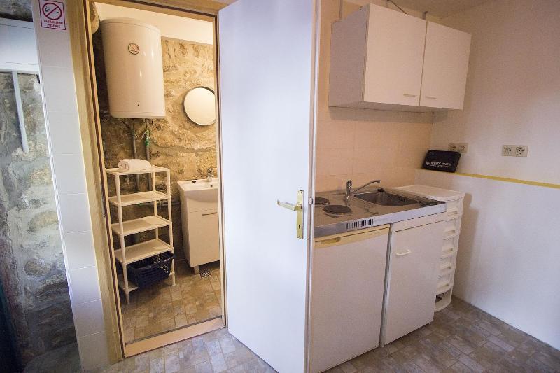 Hostel Omiš image