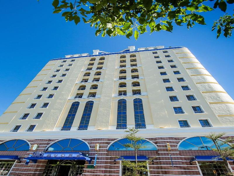 Hotel De Trianon image